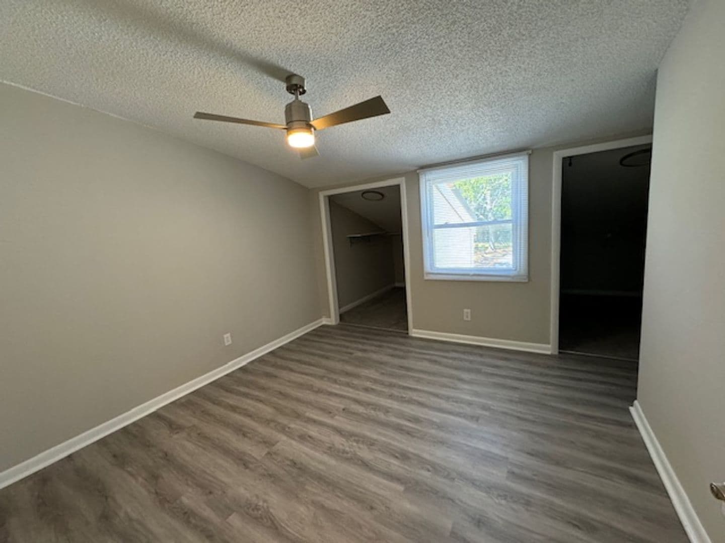 604 E. Iredell Avenue 15 of 19