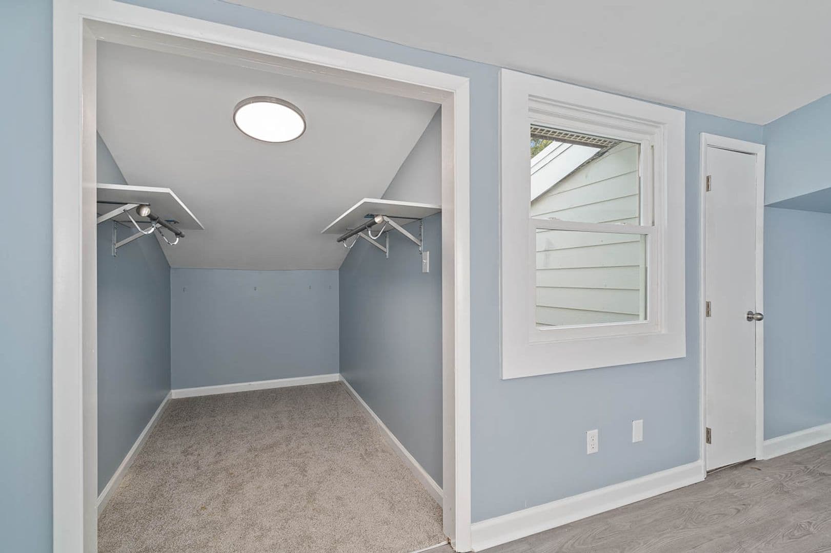 604 E. Iredell Avenue 13 of 19