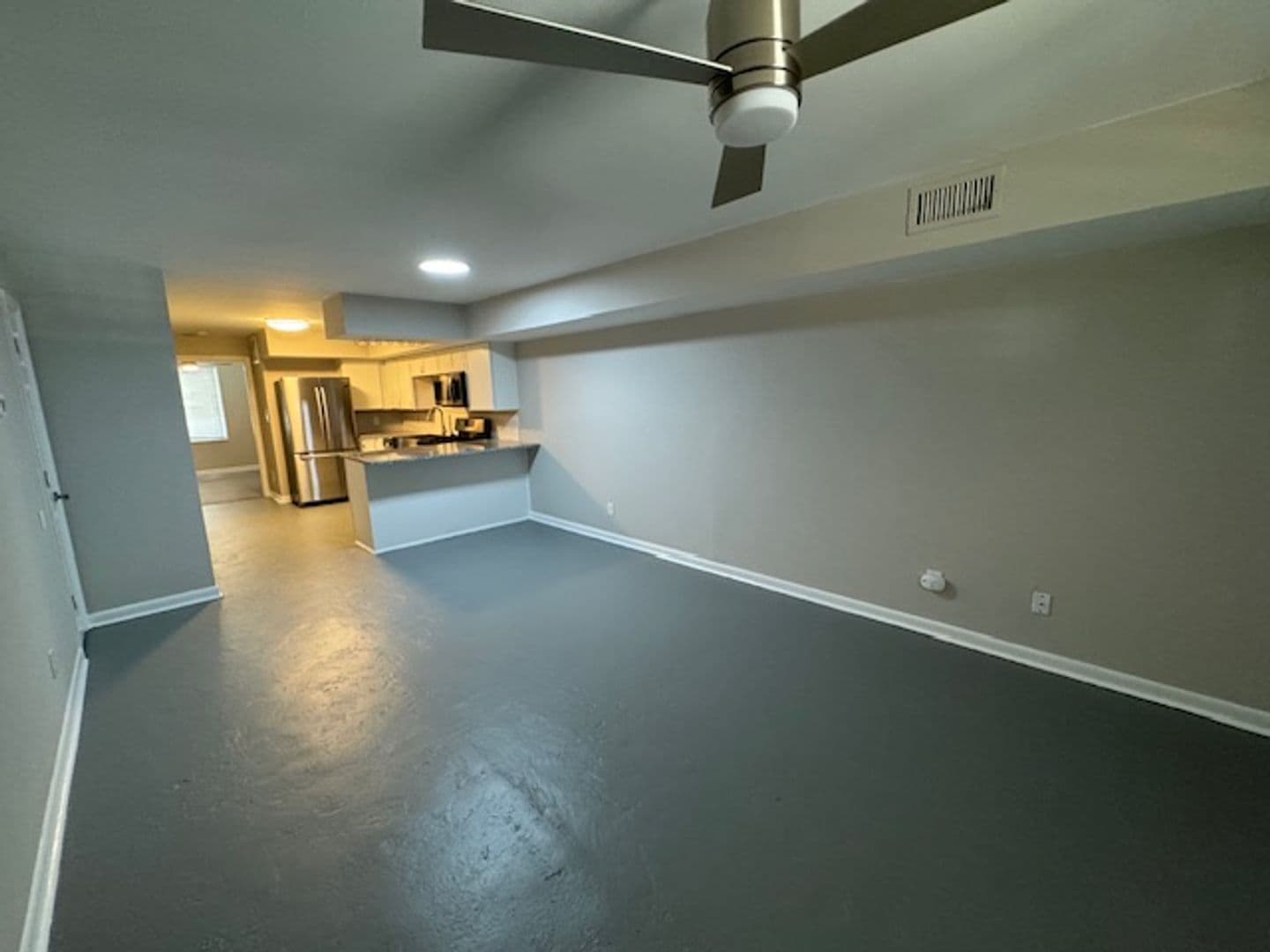 604 E. Iredell Avenue 7 of 19