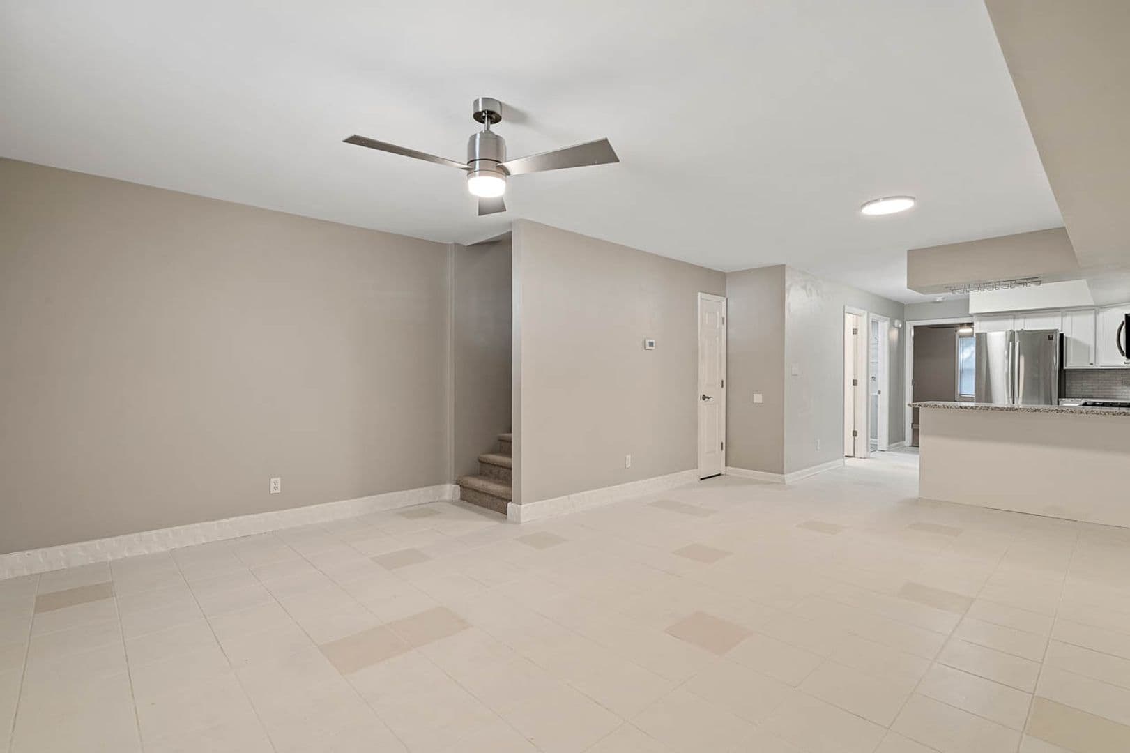 604 E. Iredell Avenue 3 of 19