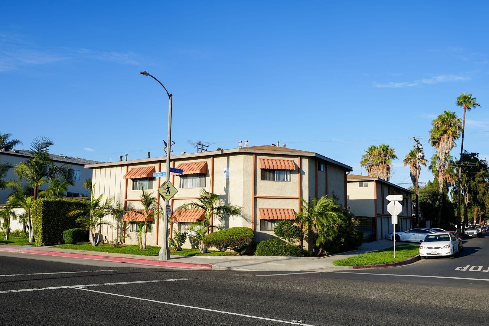 Lakewood Apartments 2 of 13