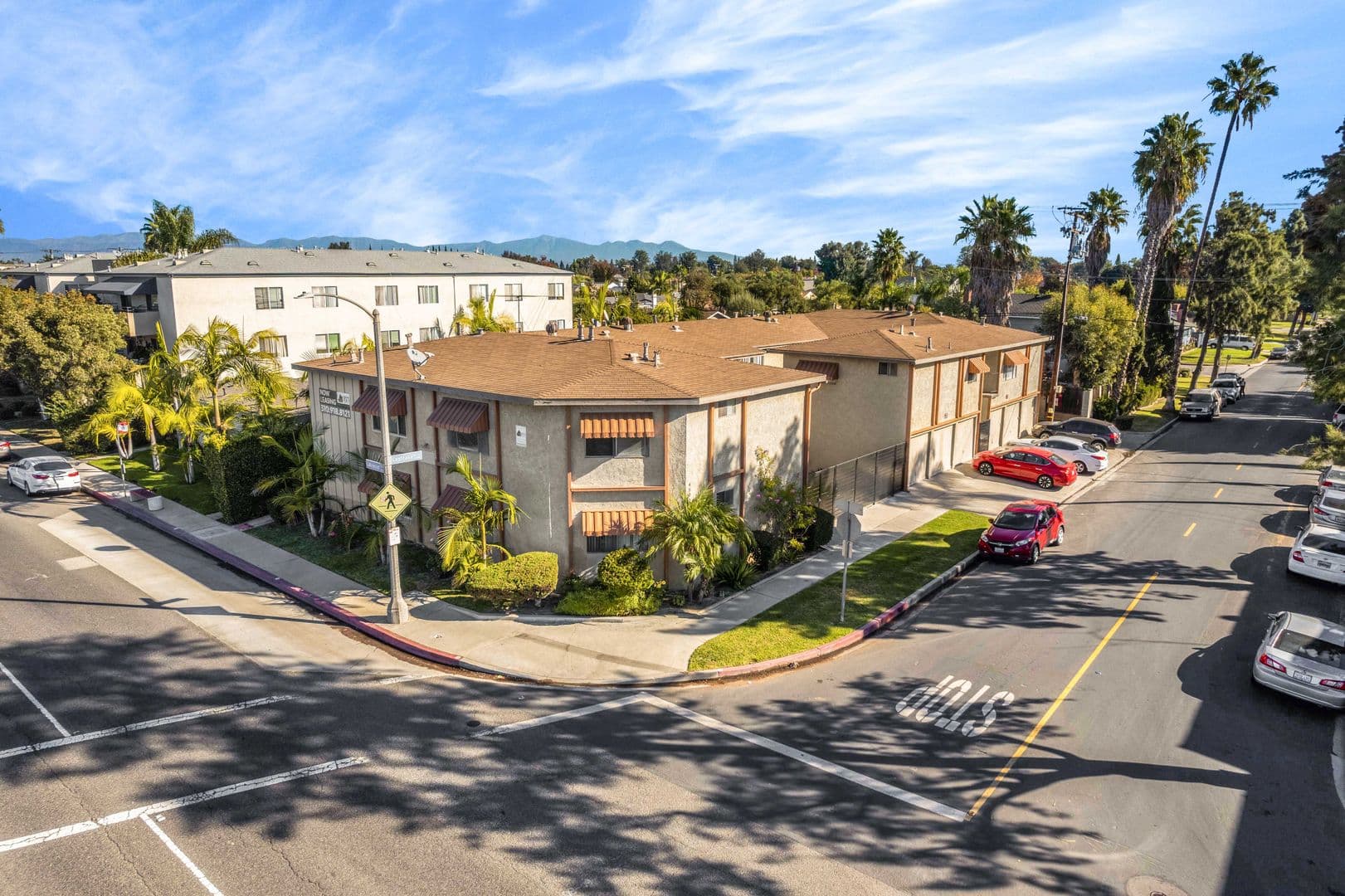 Lakewood Apartments 3 of 15