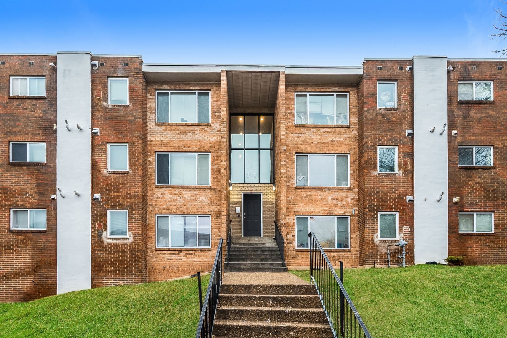 313-315 Anacostia Rd SE 1 of 13