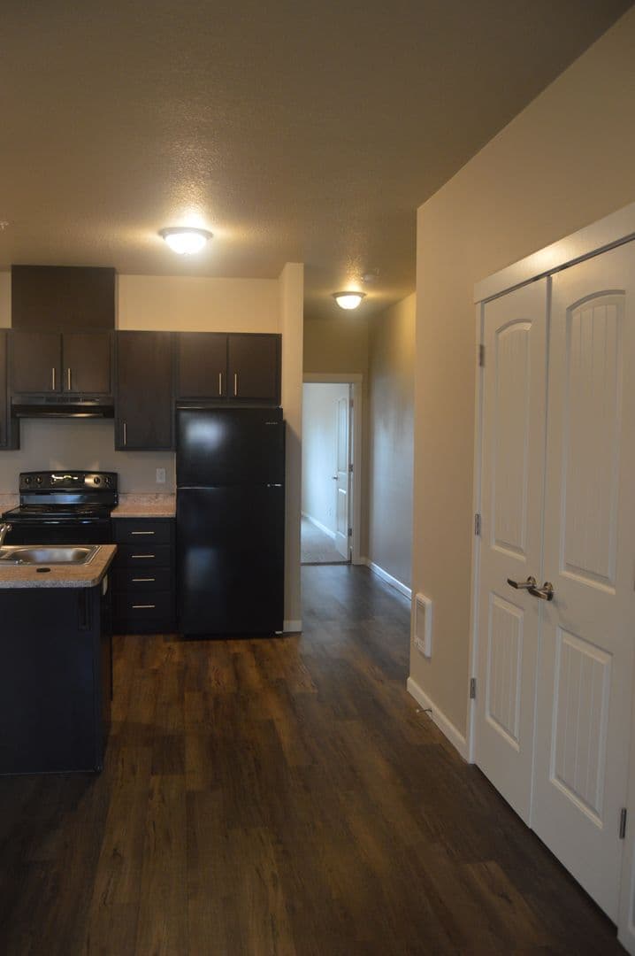 Rushing May's Landing Apartments 3 of 9