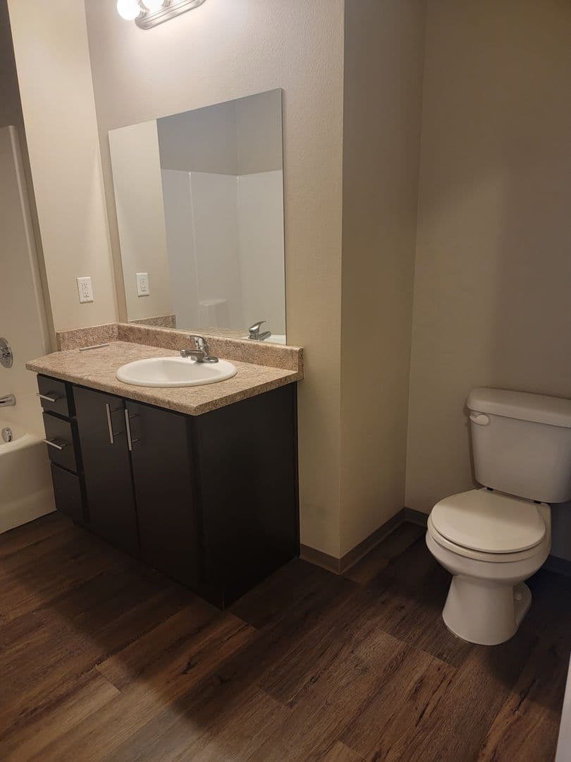 Rushing May's Landing Apartments 6 of 8