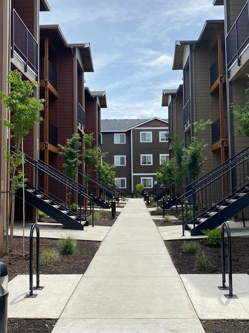 Rushing May's Landing Apartments 8 of 12
