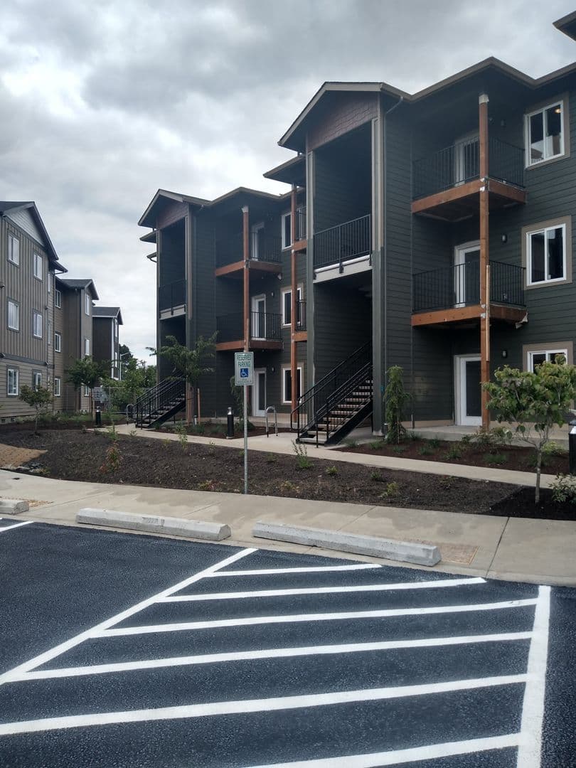 Rushing May's Landing Apartments 13 of 14