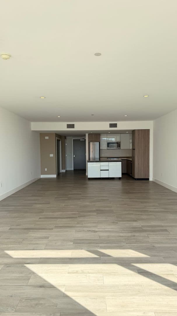 The Lofts on La Brea 3 of 7
