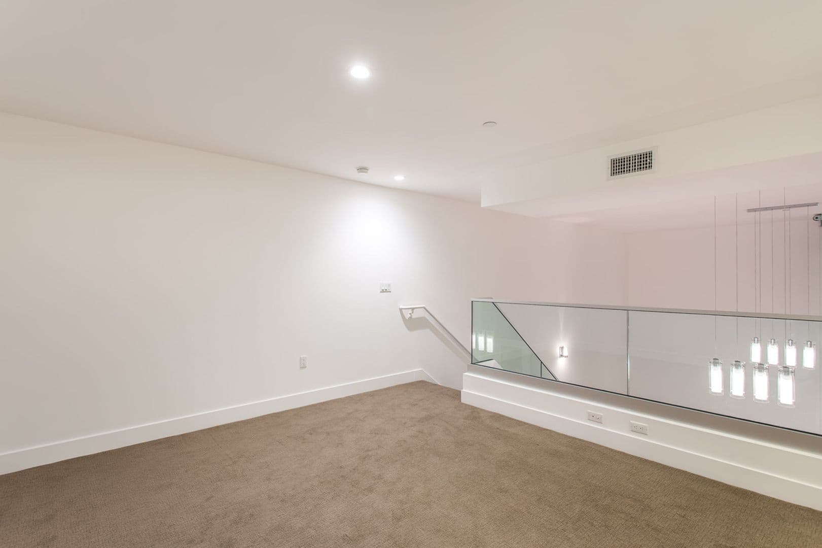 The Lofts on La Brea 11 of 32