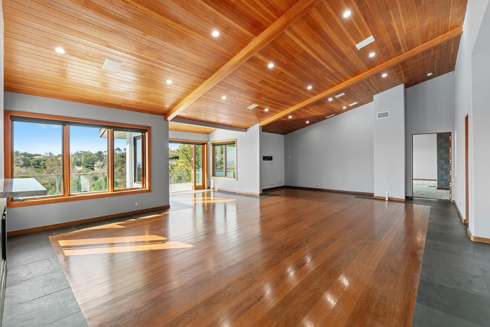 27091 Sea Vista 13 of 56