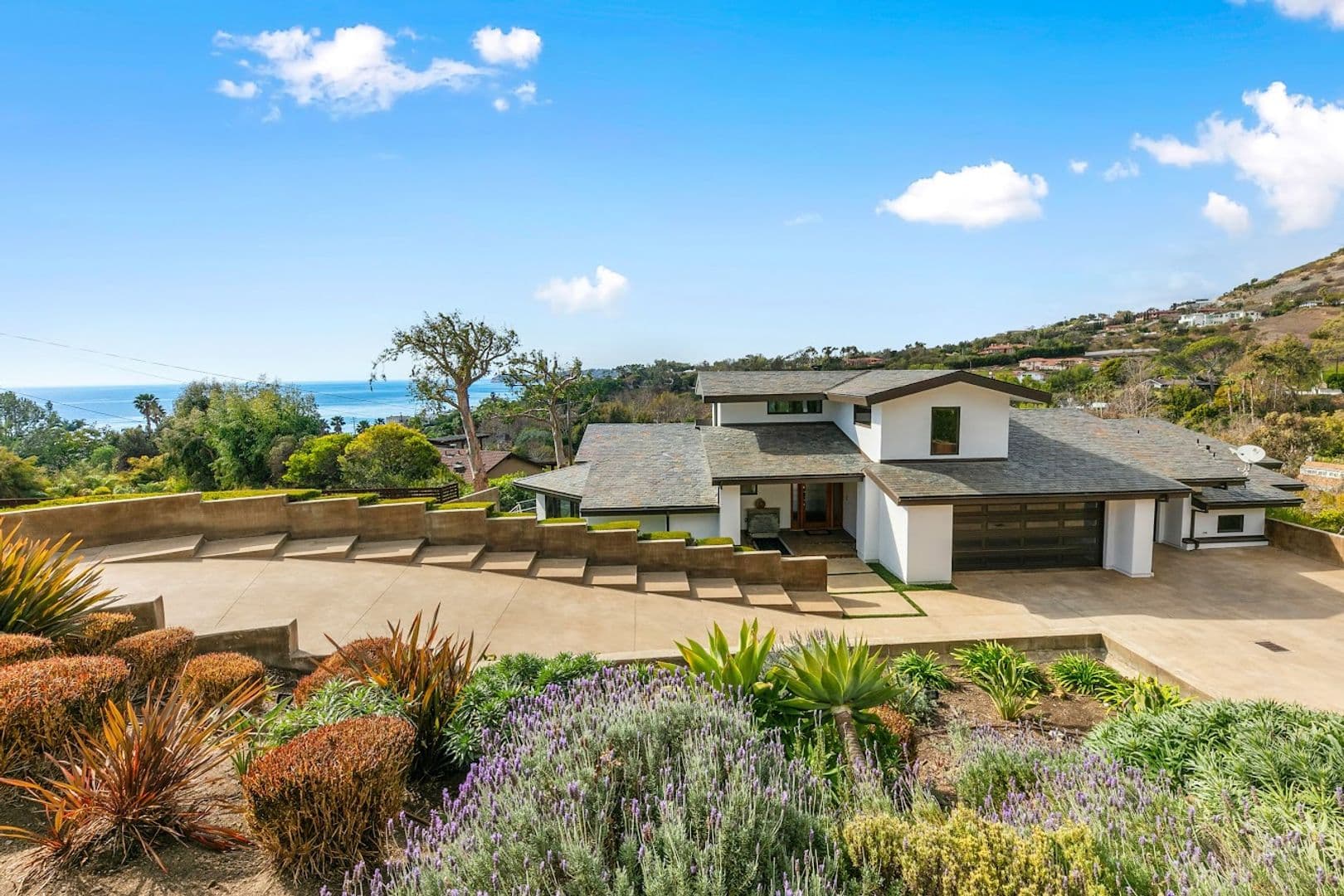 27091 Sea Vista 1 of 8