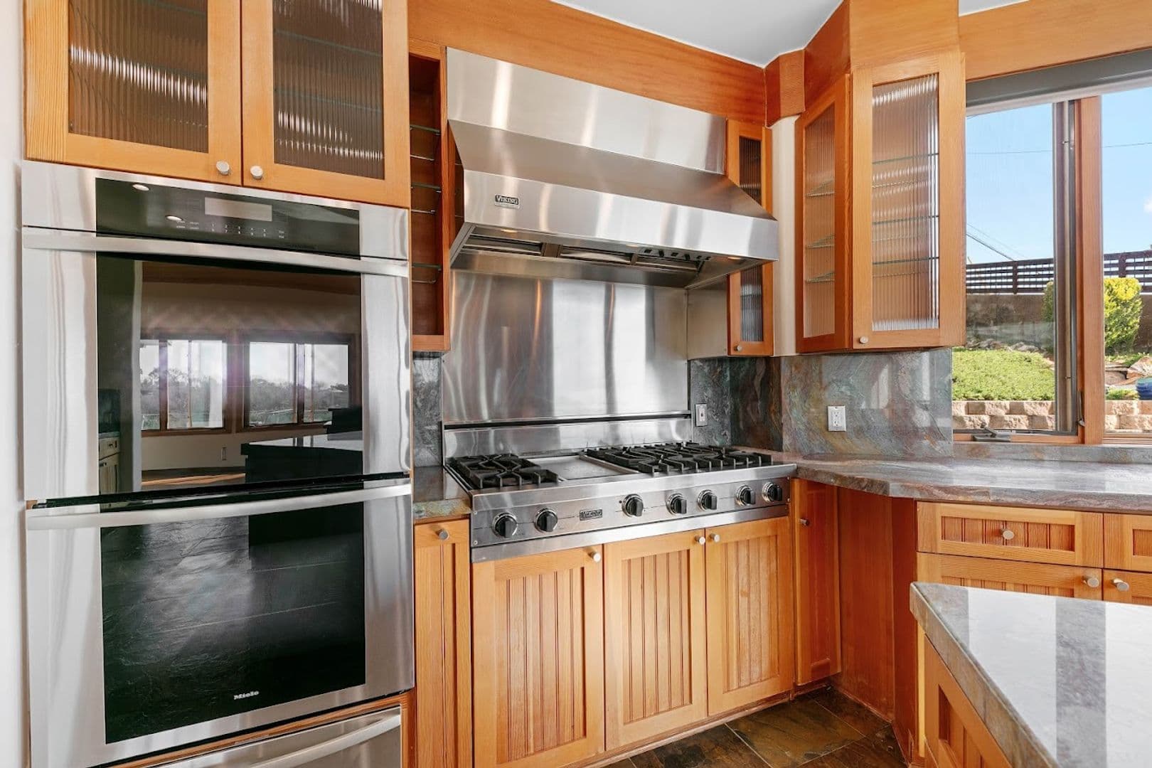 27091 Sea Vista 9 of 56