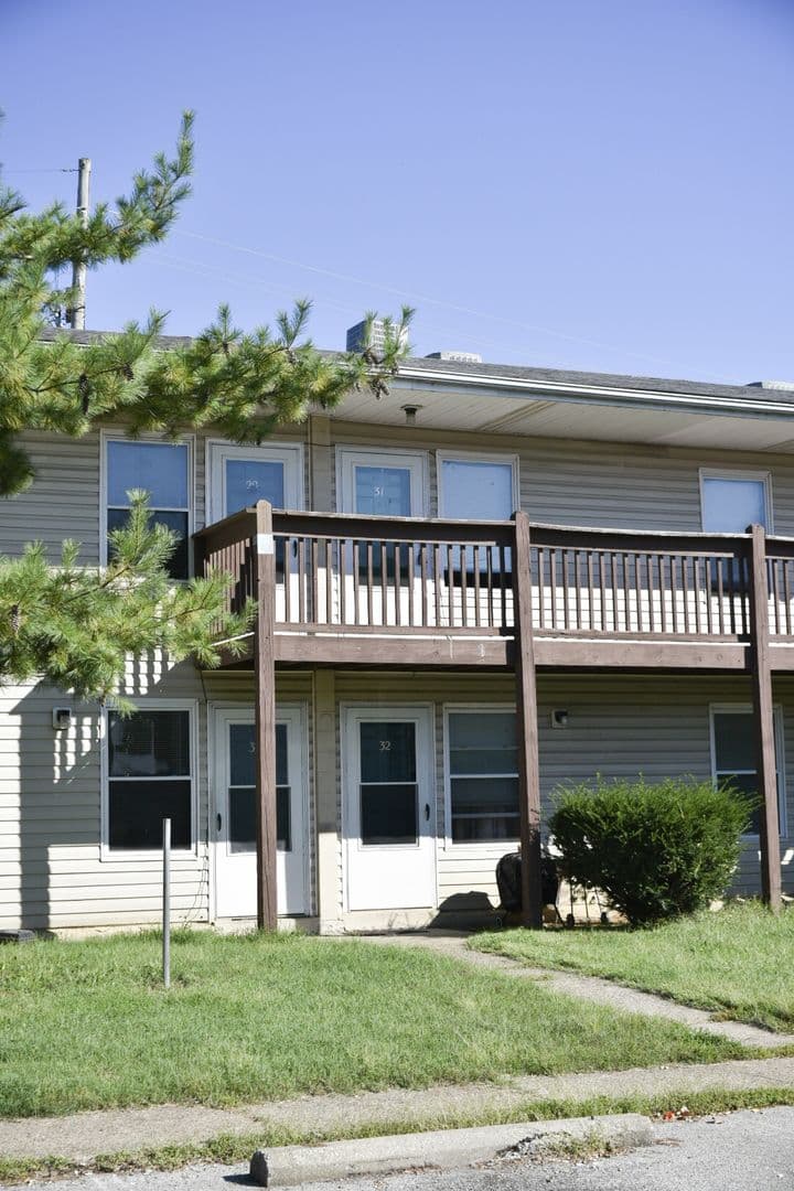 Bradford Pointe Apartments 1 of 20