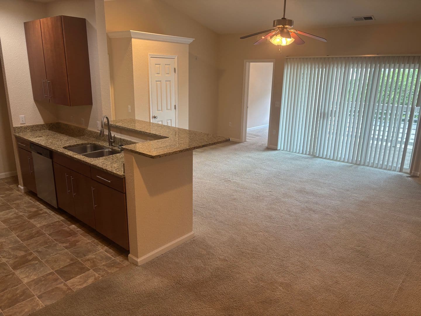 Hillsborough Pointe Apartments 4 of 8