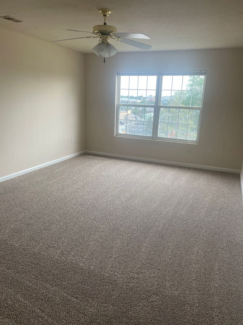 Hillsborough Pointe Apartments 4 of 10