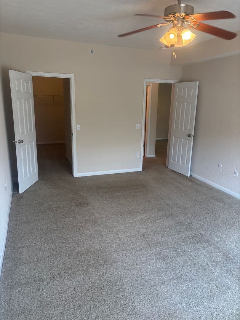 Hillsborough Pointe Apartments 8 of 8