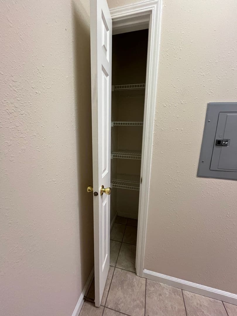 Hillsborough Pointe Apartments 6 of 10