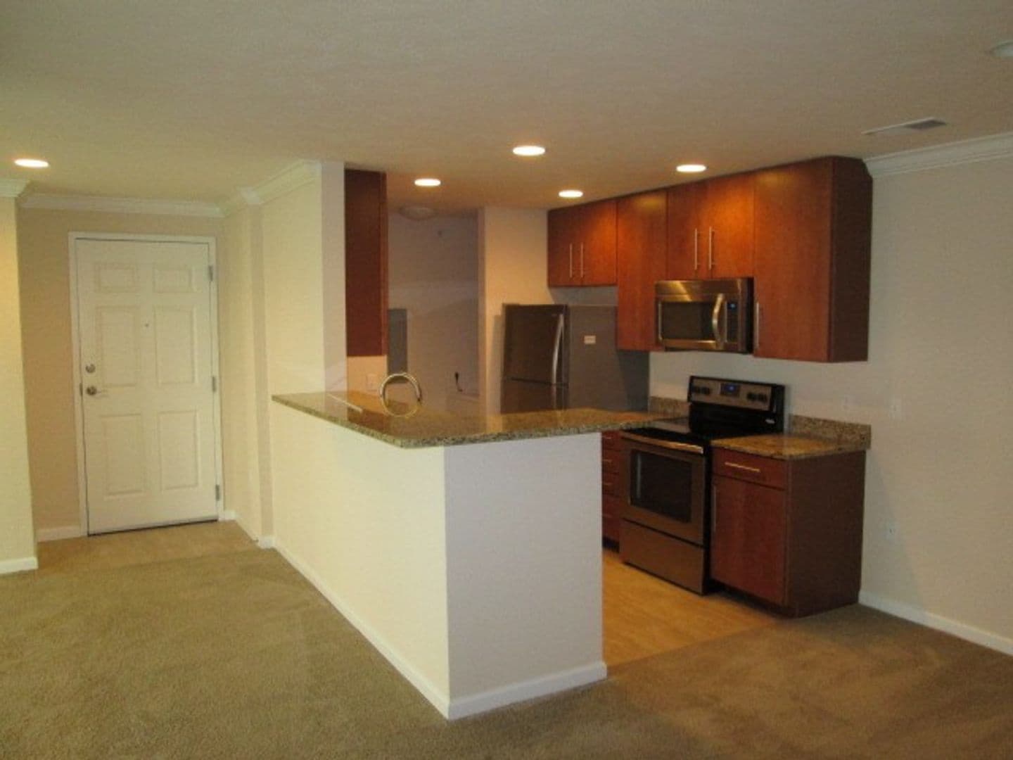 Hillsborough Pointe Apartments 11 of 11