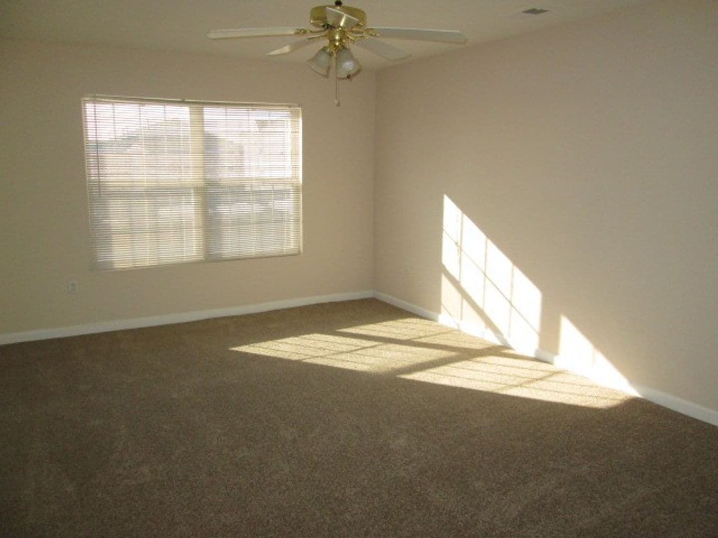 Hillsborough Pointe Apartments 8 of 12