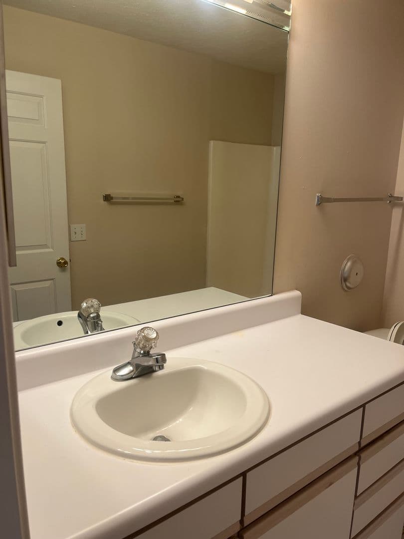 Hillsborough Pointe Apartments 4 of 10