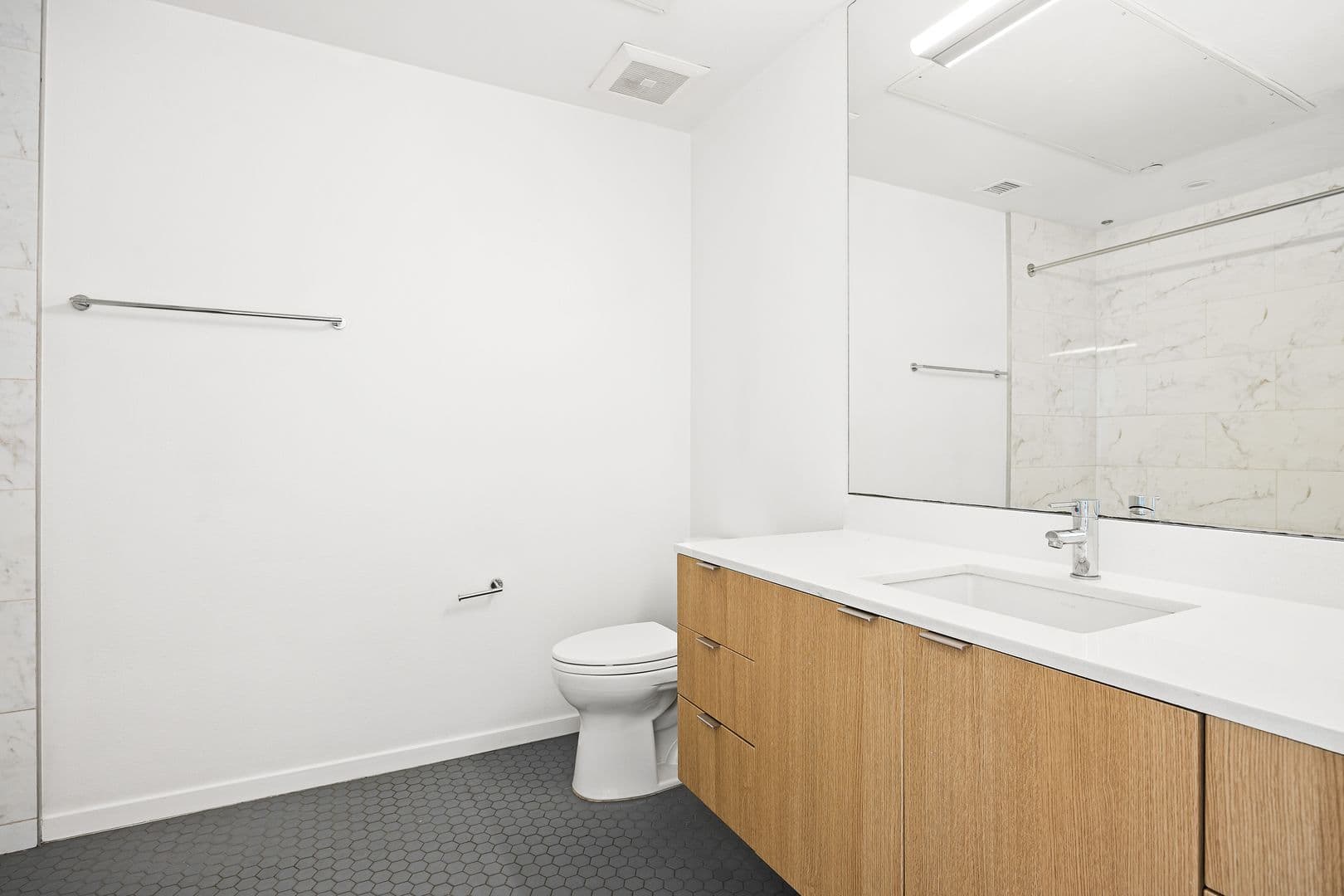 (52) Line Lofts 18 of 24