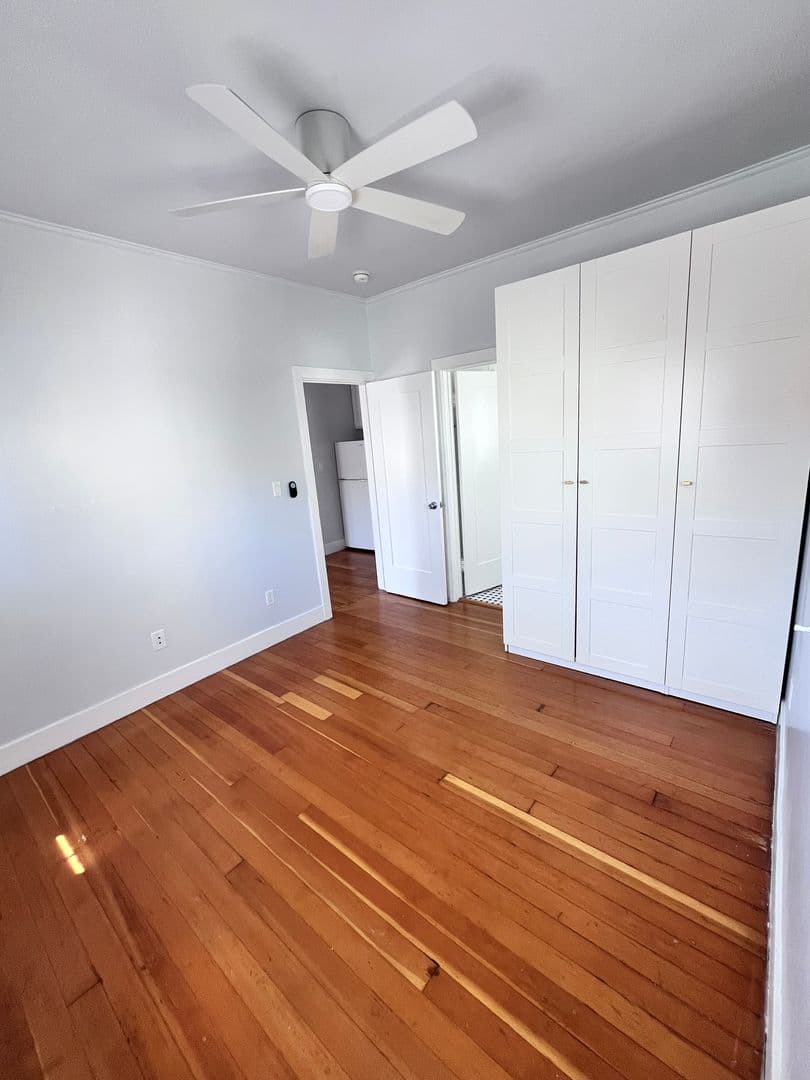 (60) 2050 Dracena Dr. 11 of 14