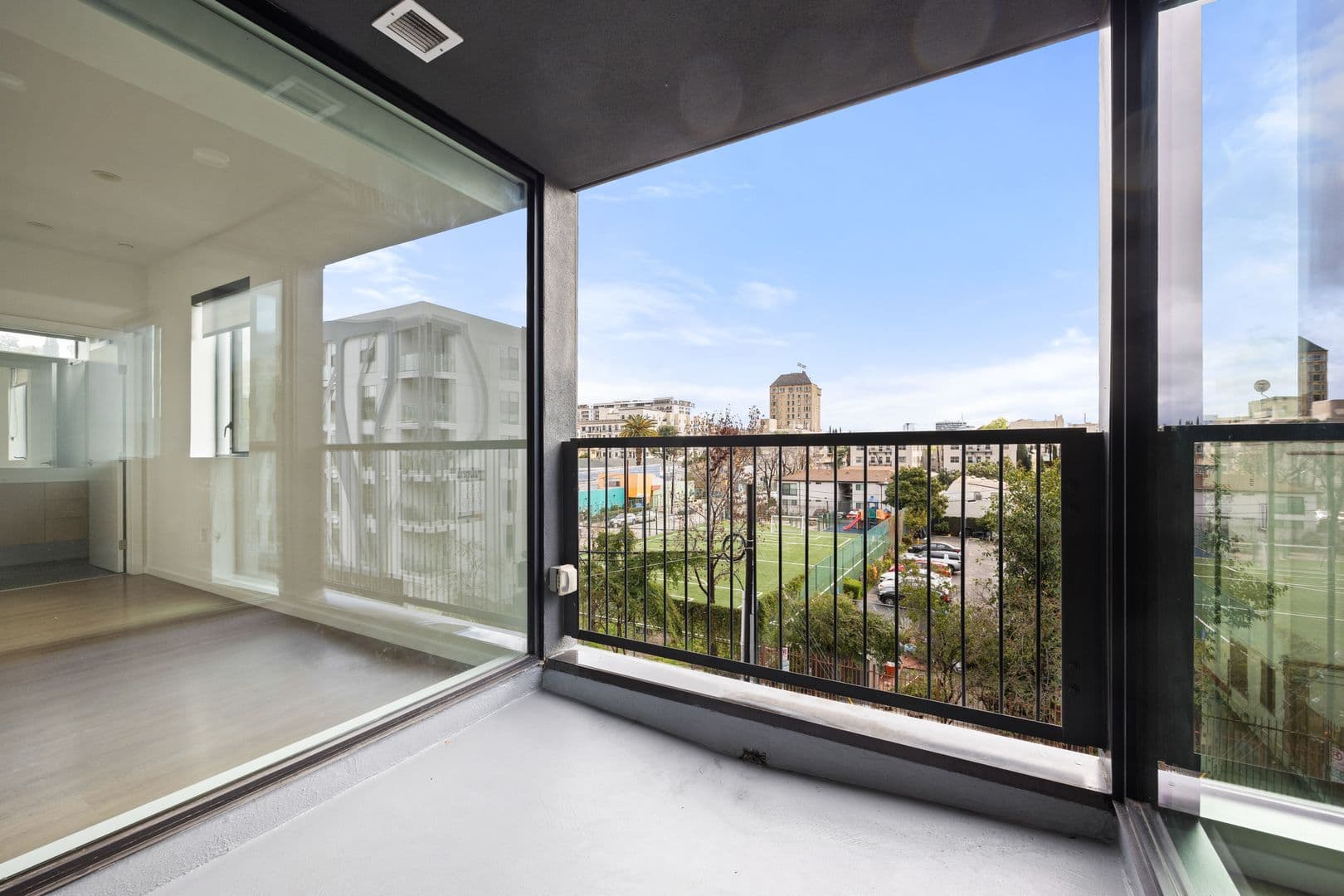 (52) Line Lofts 16 of 24