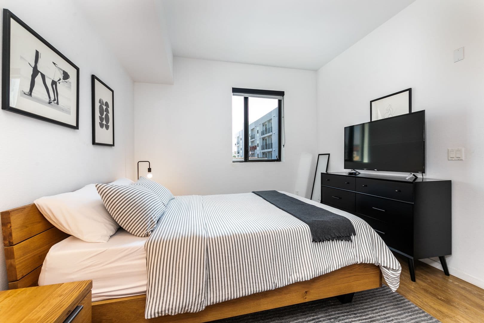 (52) Line Lofts 12 of 16