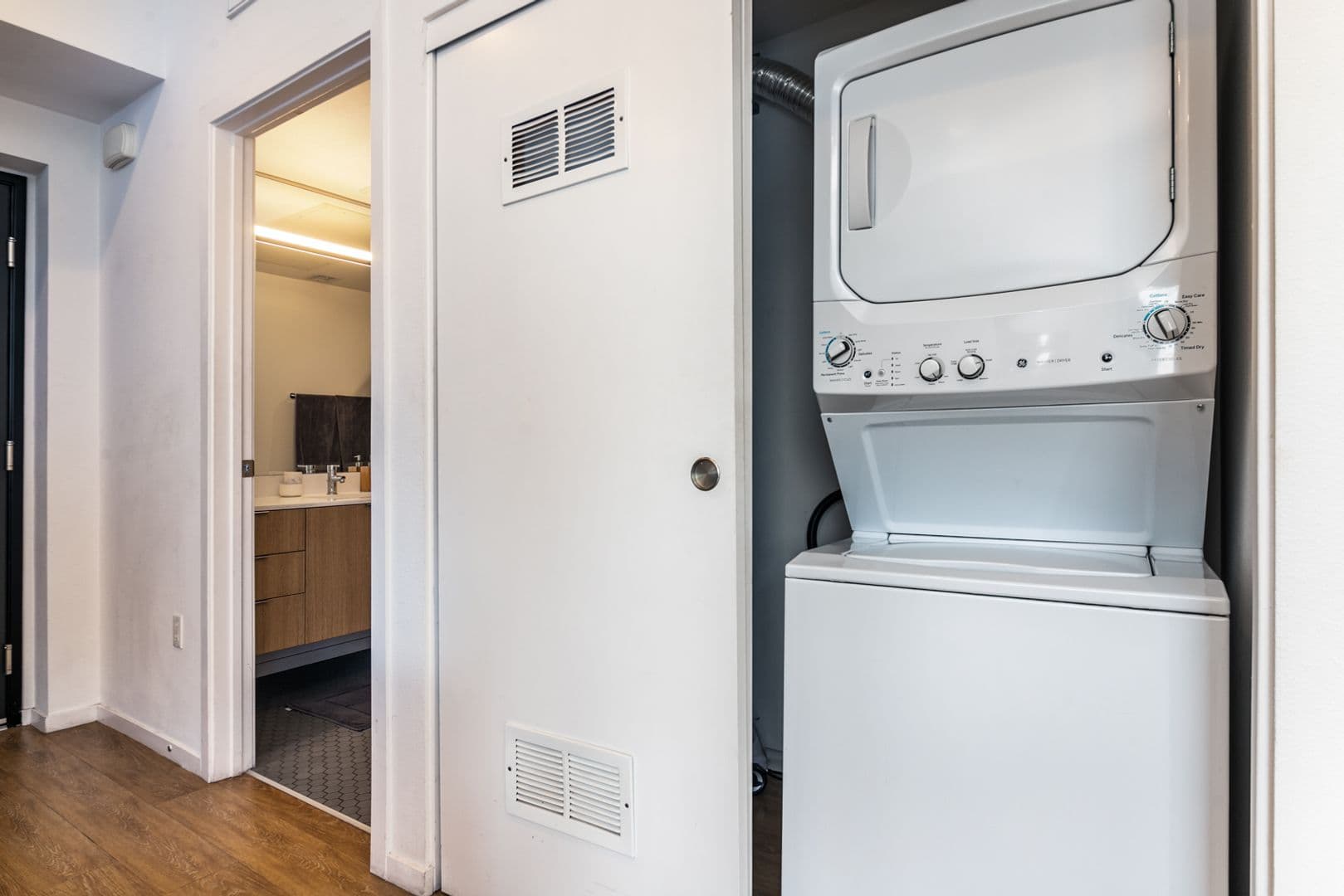 (52) Line Lofts 14 of 16