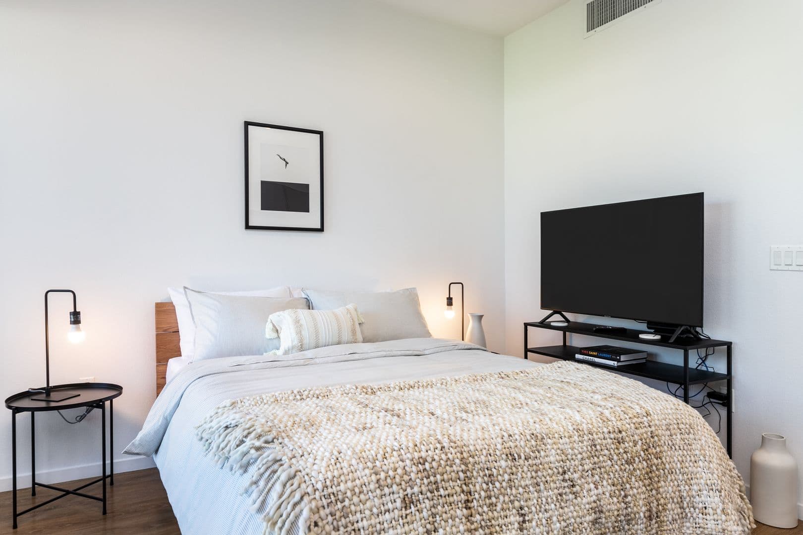 (52) Line Lofts 3 of 20