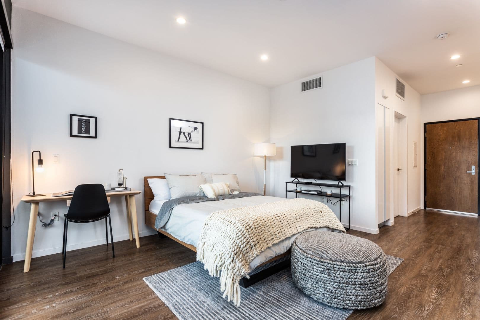 (52) Line Lofts 3 of 18