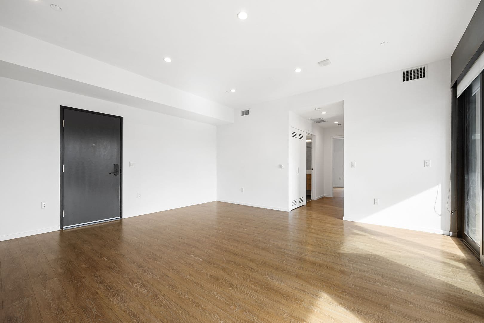 (52) Line Lofts 15 of 24