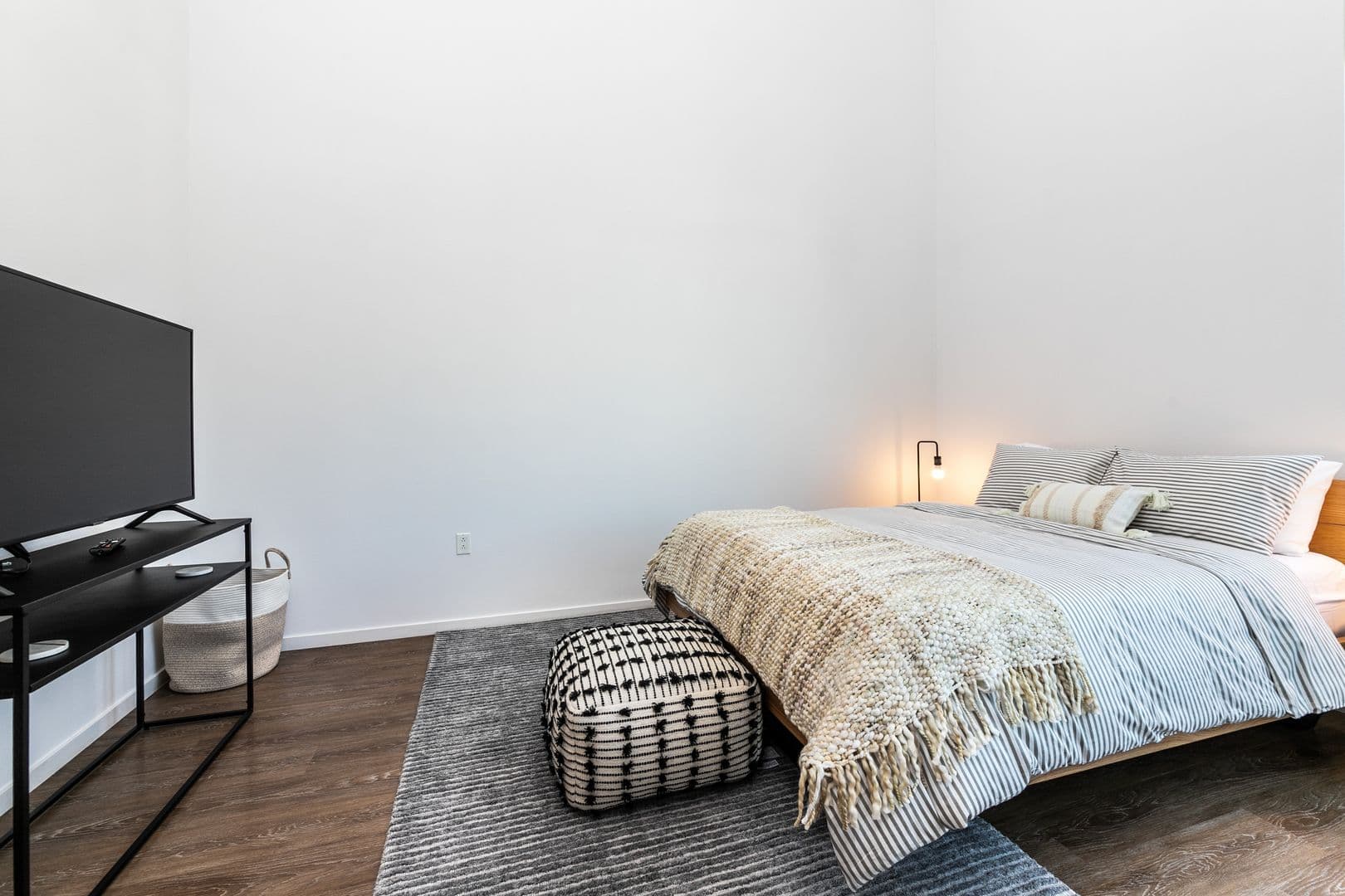 (52) Line Lofts 12 of 19