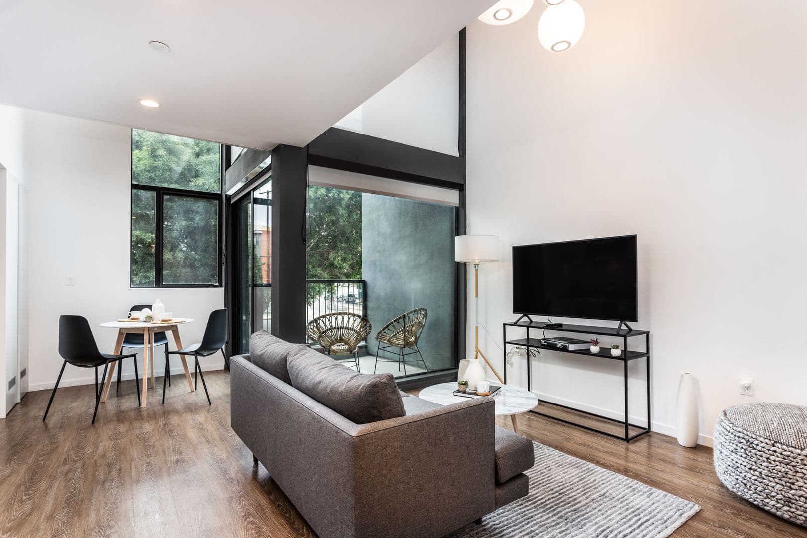 (52) Line Lofts 7 of 19