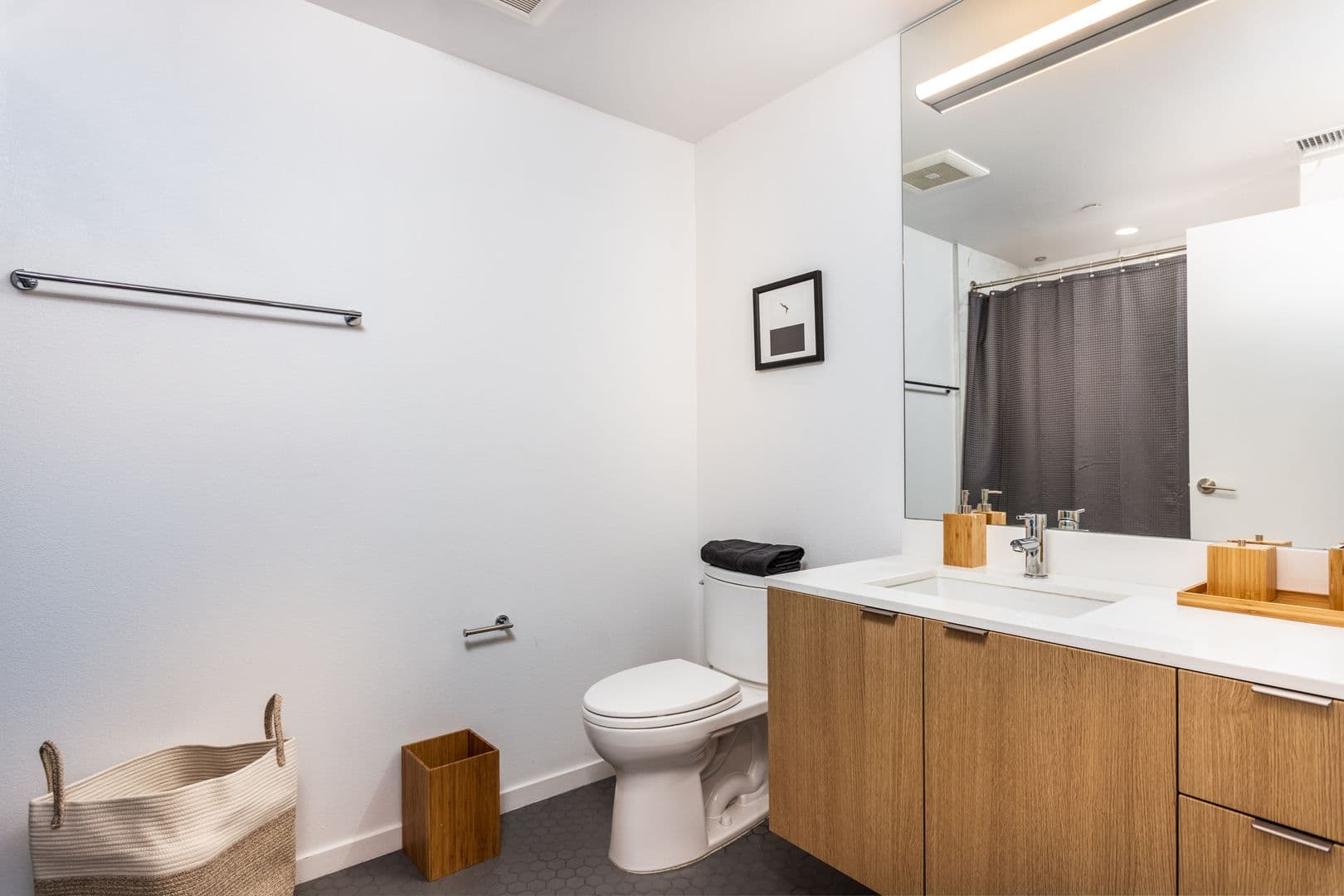(52) Line Lofts 5 of 19