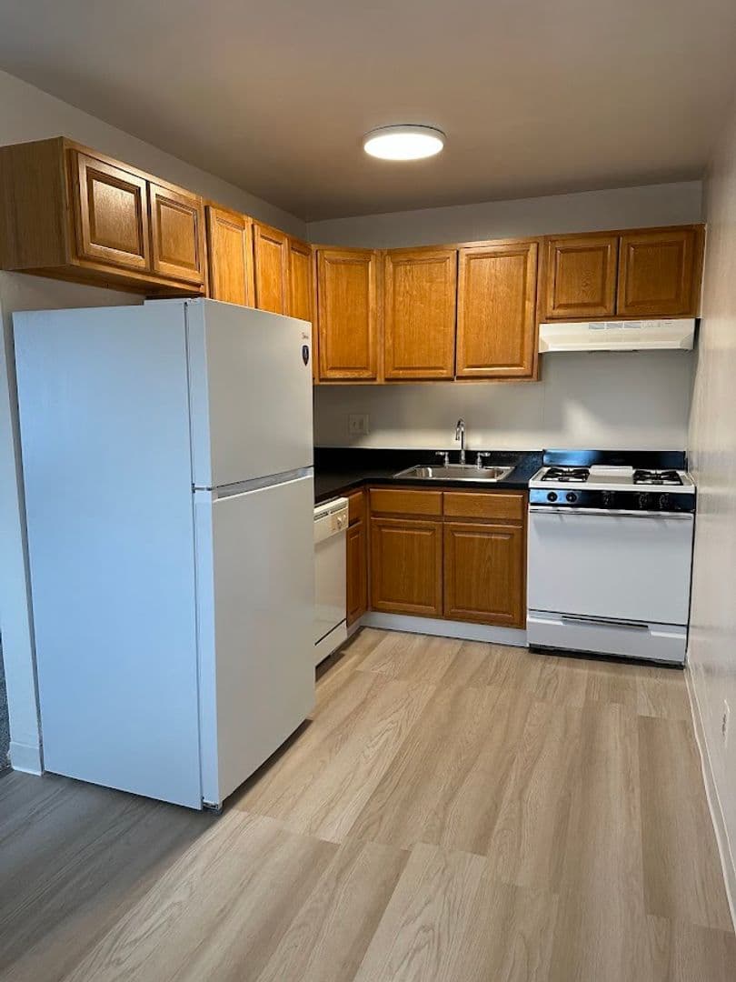 Spring Garden Apartments 1 of 8