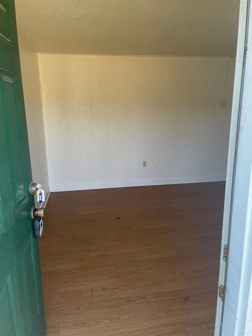 25 E Third Ave 3 of 16