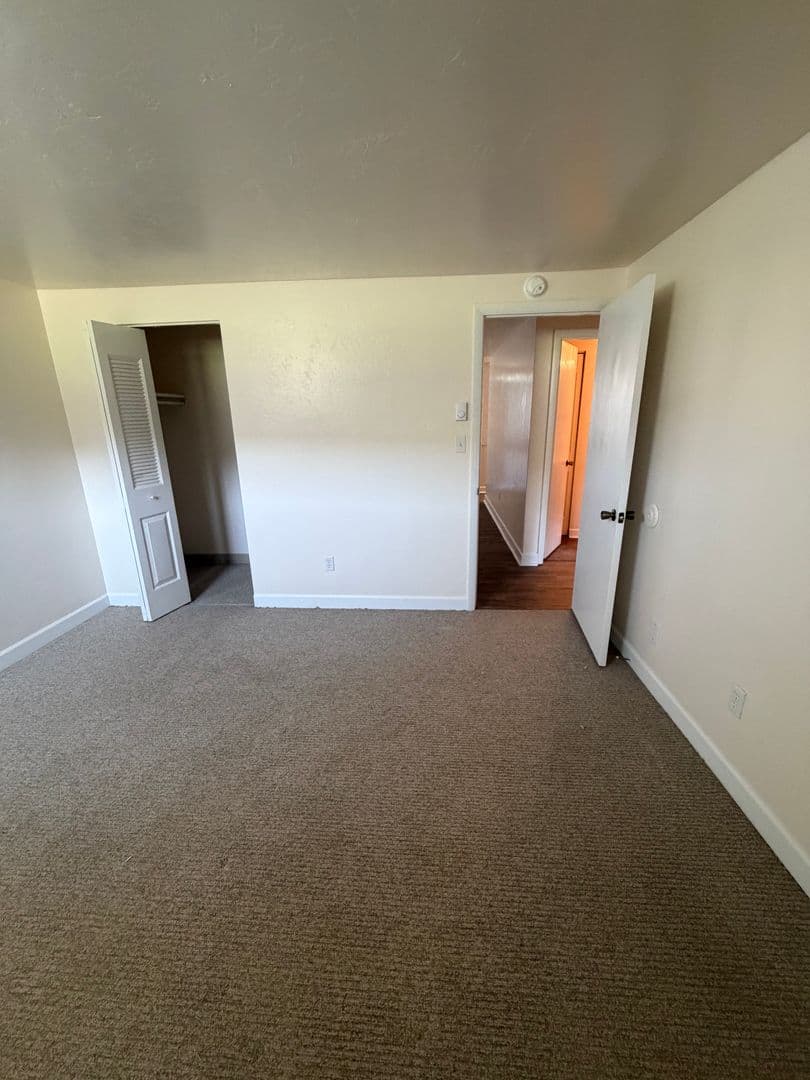 25 E Third Ave 7 of 11