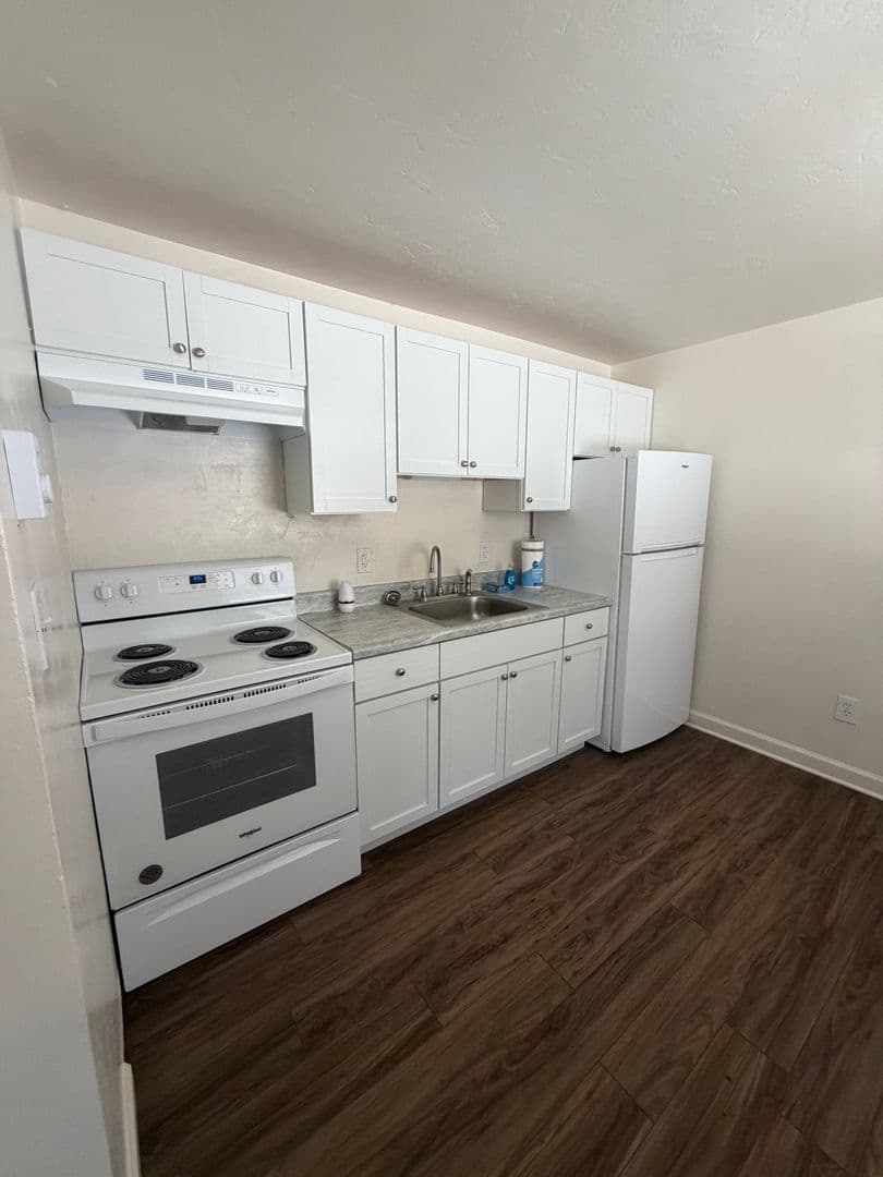 25 E Third Ave 4 of 12