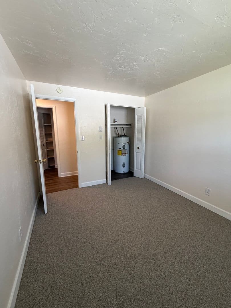 25 E Third Ave 10 of 12
