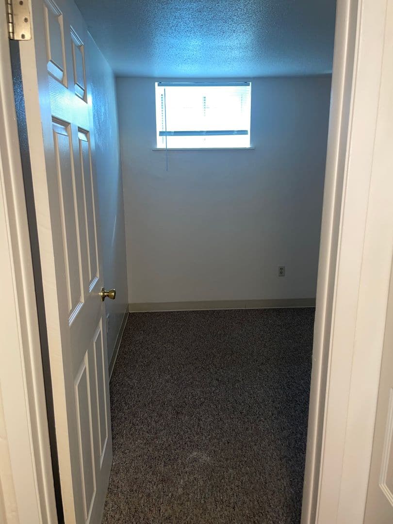 25 E Third Ave 15 of 16