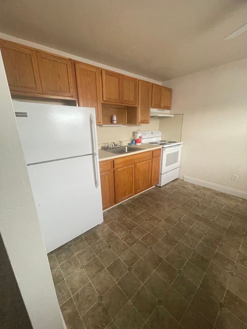 25 E Third Ave 8 of 11