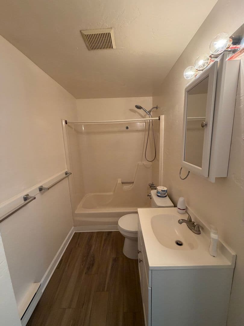25 E Third Ave 12 of 12