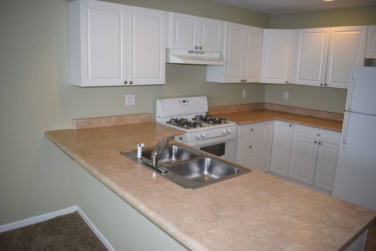 Clover Crossing Apartments 13 of 16