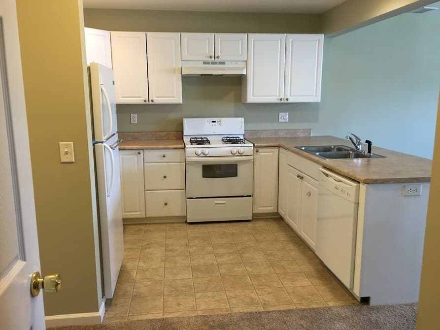 Clover Crossing Apartments 2 of 16