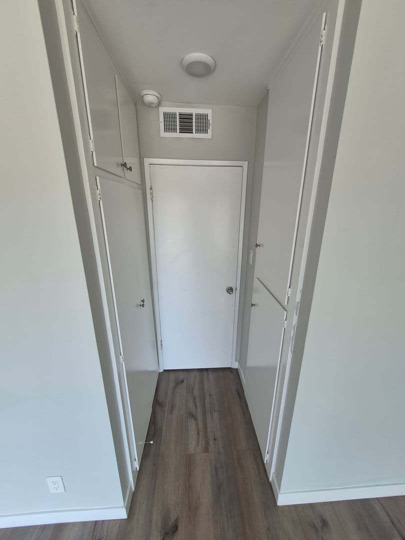 Premier Apartments - 12311 13 of 13