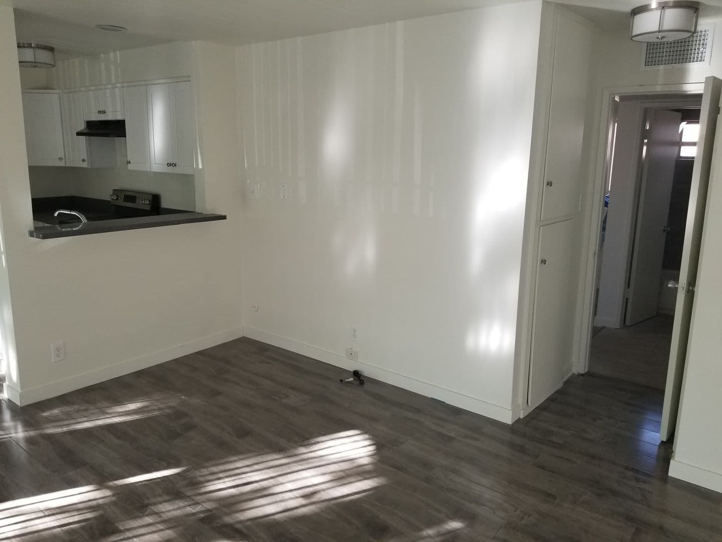 Premier Apartments - 12311 3 of 13