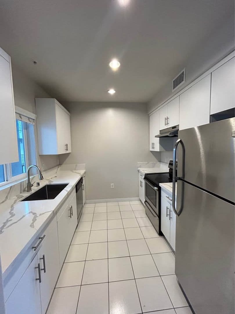 Sherman Oaks Place LLC 2 of 11