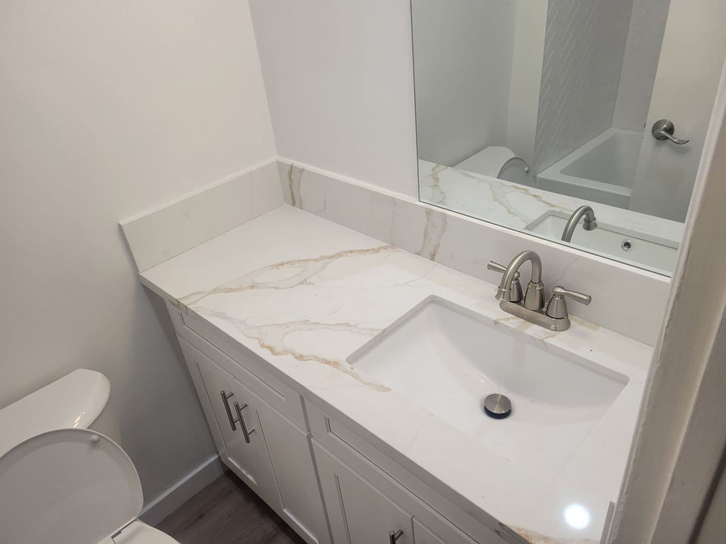 Premier Apartments - 12311 10 of 11