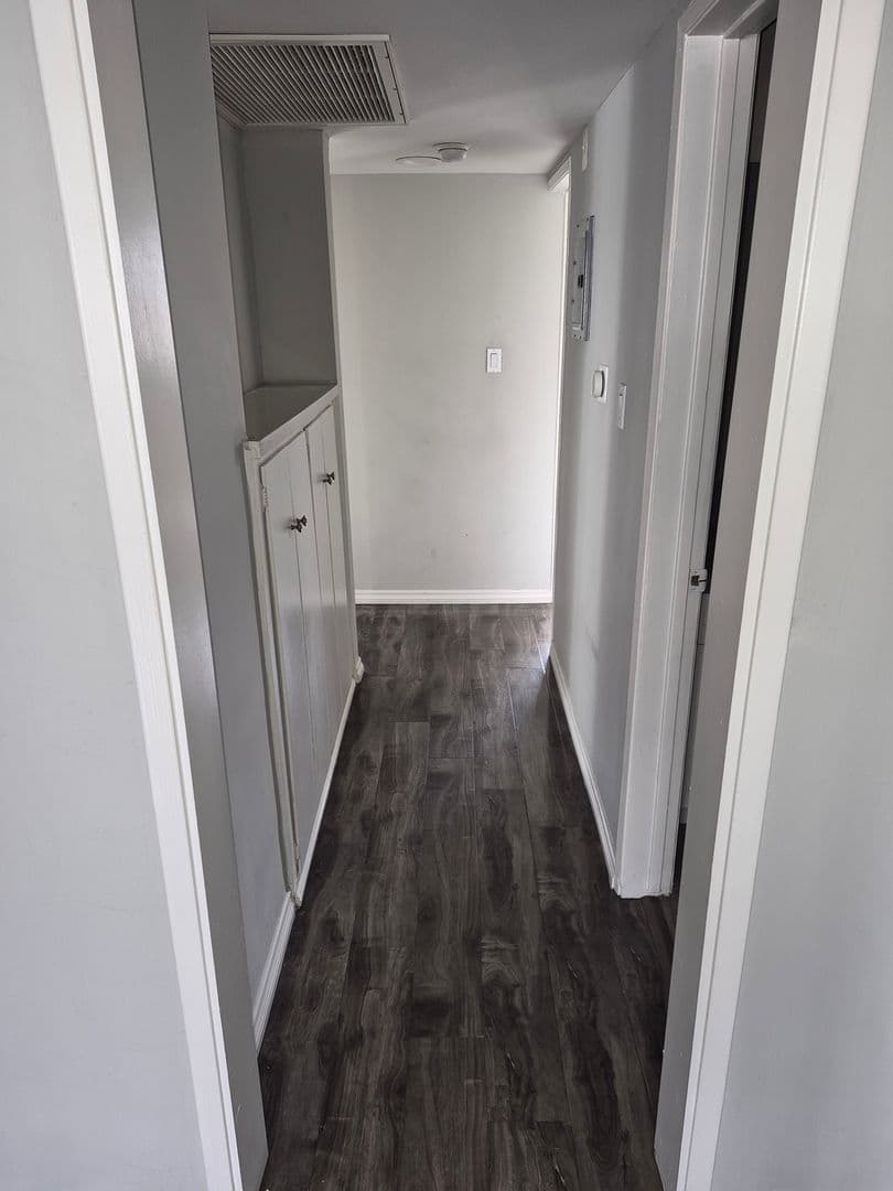 Premier Apartments - 12311 6 of 9